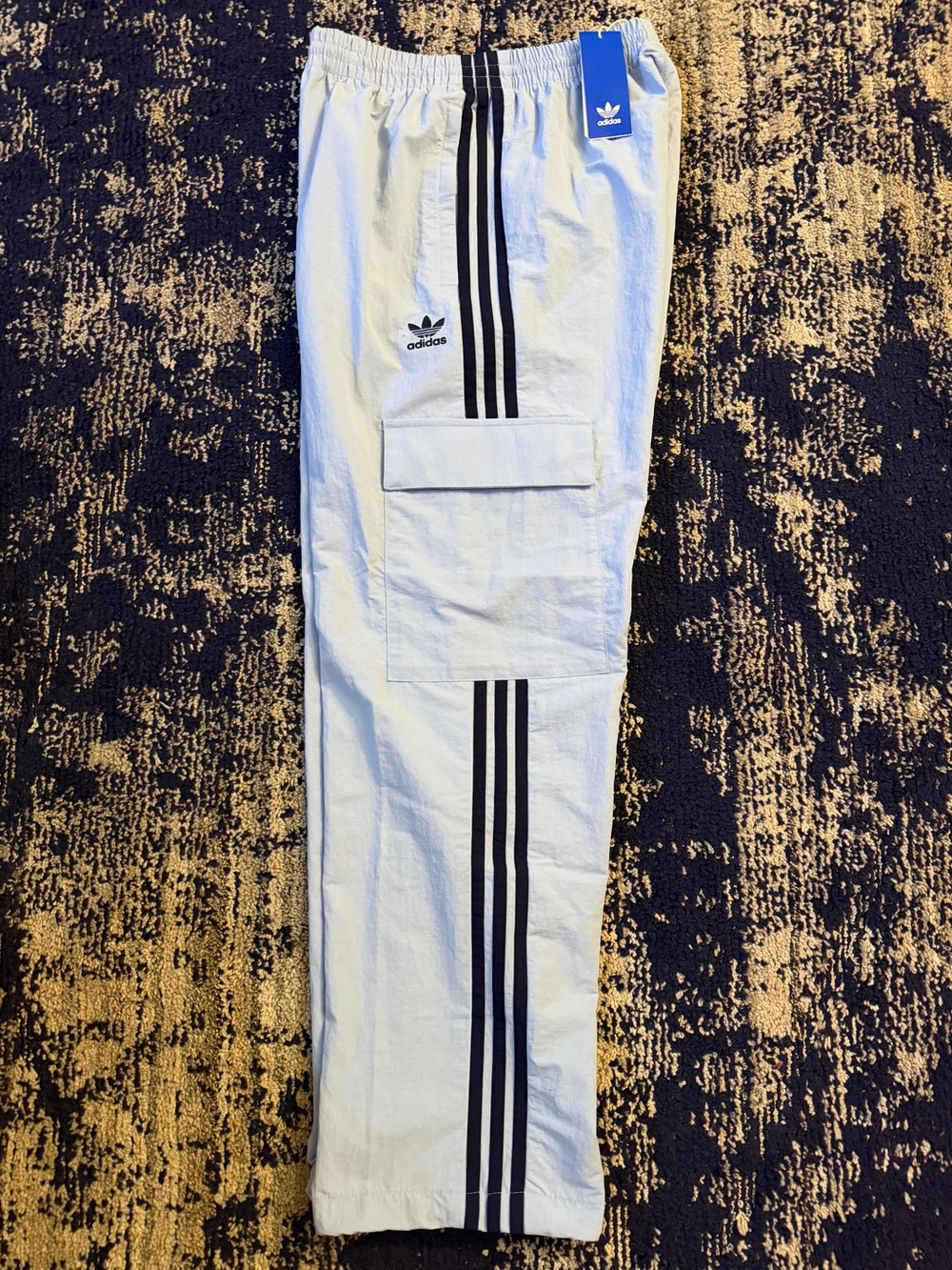 Adidas 3s cargo pants
Brand new - Picture 3 of 6
